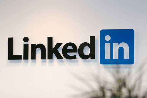 ¿como poner mi empresa en Linkedin?